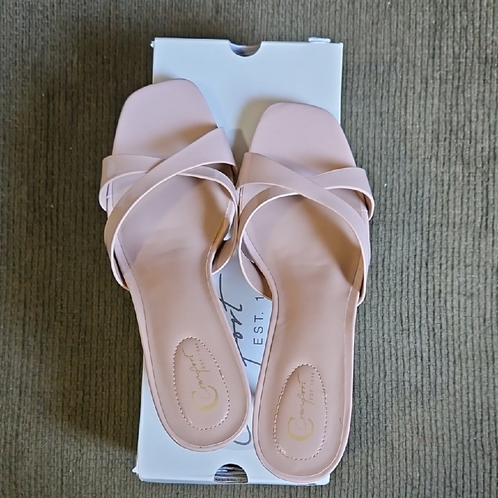Women's Pale Blush Sandals